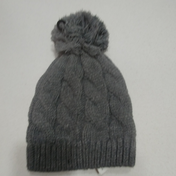 Forever 21 Cable Knit pom pom beanie, black - Picture 2 of 5